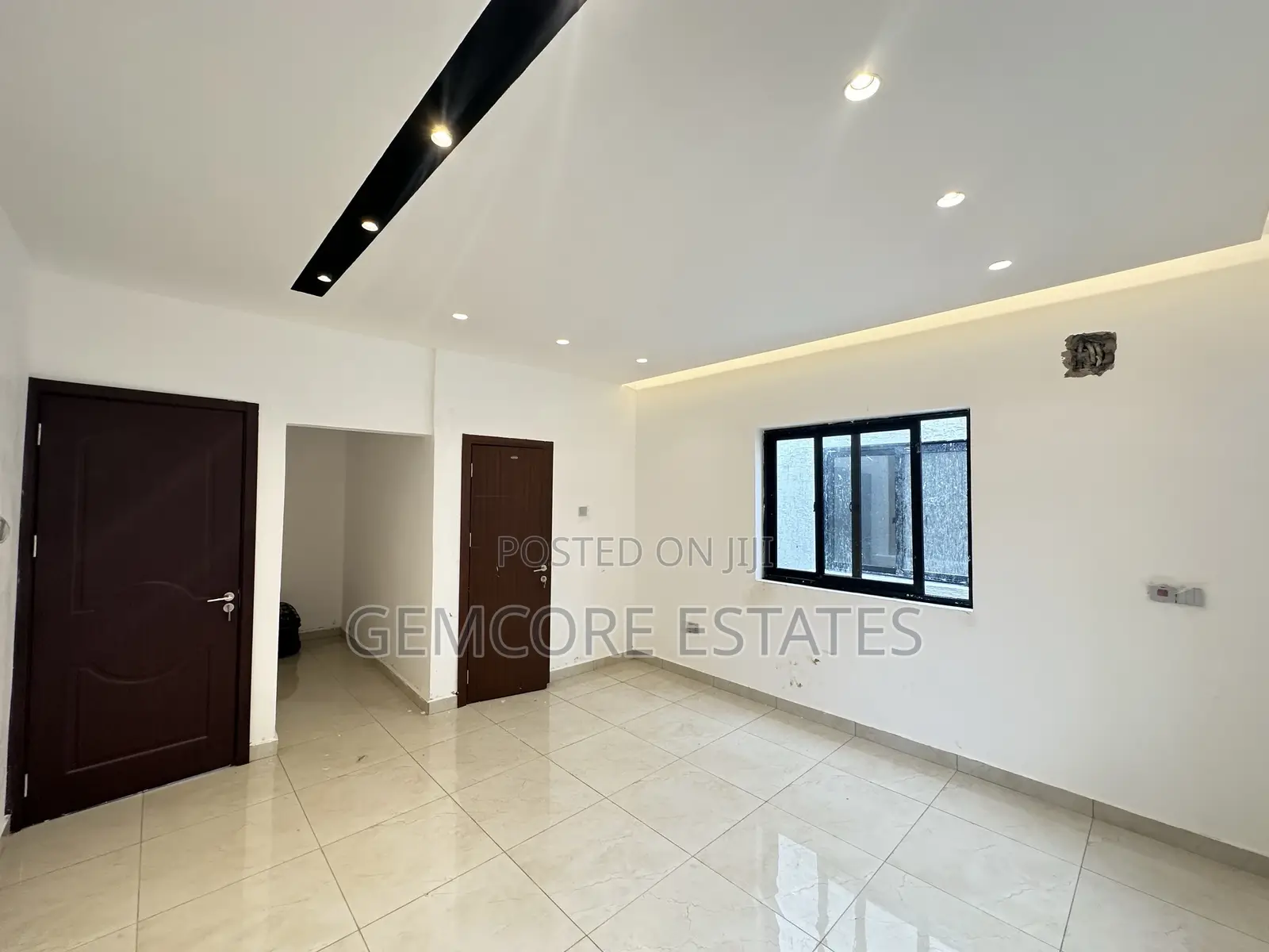 3bdrm Townhouse/Terrace in Puregem Realty, Ashaley Botwe for sale