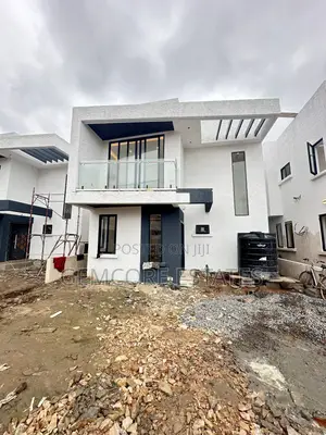 3bdrm Townhouse/Terrace in Puregem Realty, Ashaley Botwe for sale
