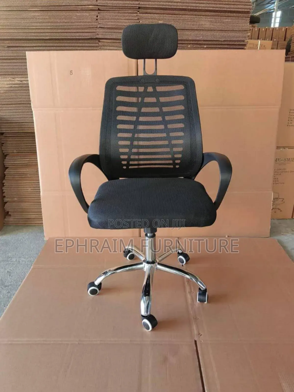 Swevil Chair