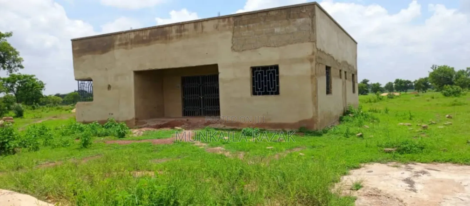3bdrm Apartment in Zeera, Tamale Municipal for sale
