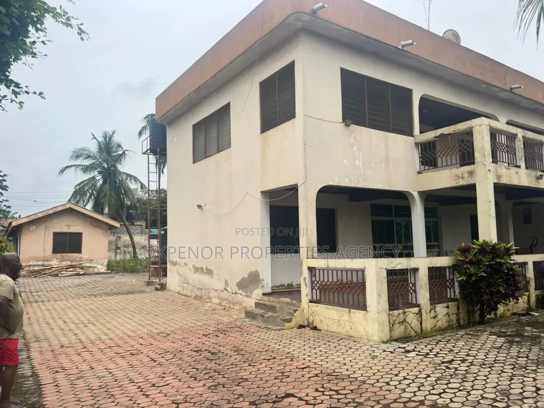 5bdrm House in Teshie-Nungua Estate, Accra Metropolitan for rent