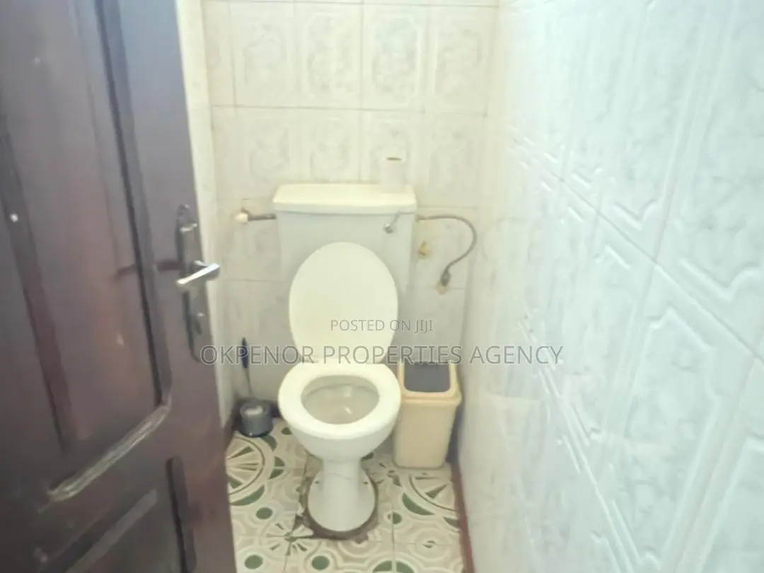 5bdrm House in Teshie-Nungua Estate, Accra Metropolitan for rent