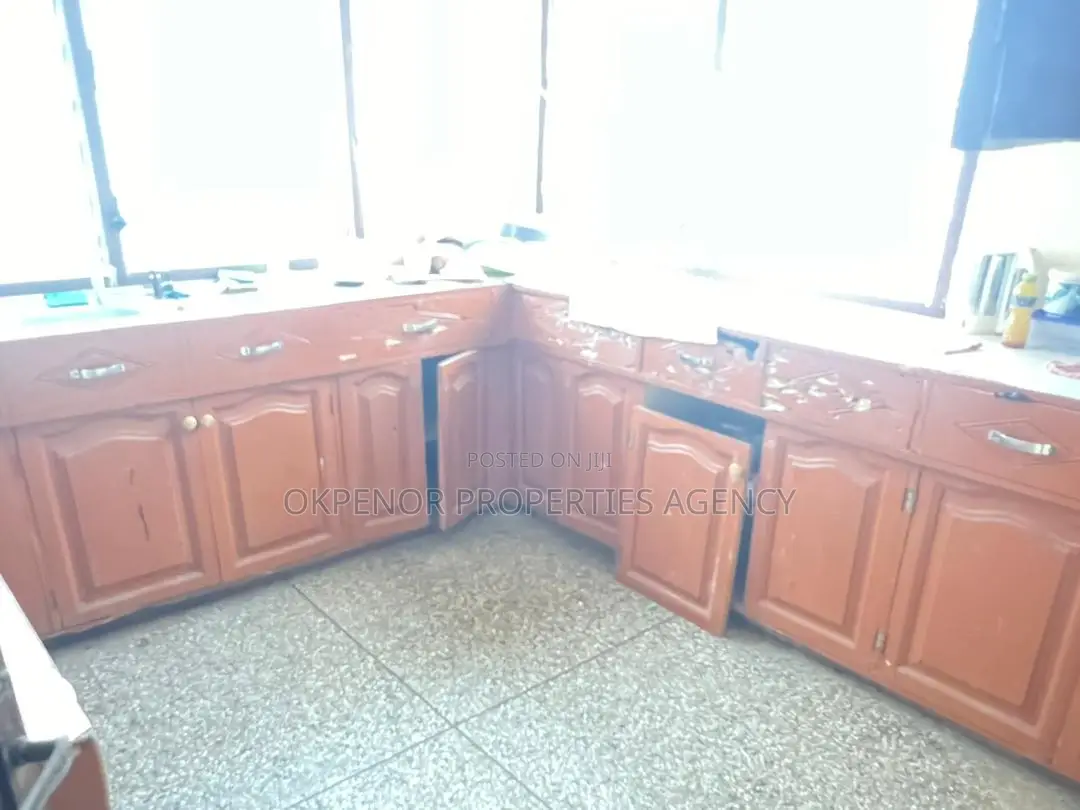 5bdrm House in Teshie-Nungua Estate, Accra Metropolitan for rent