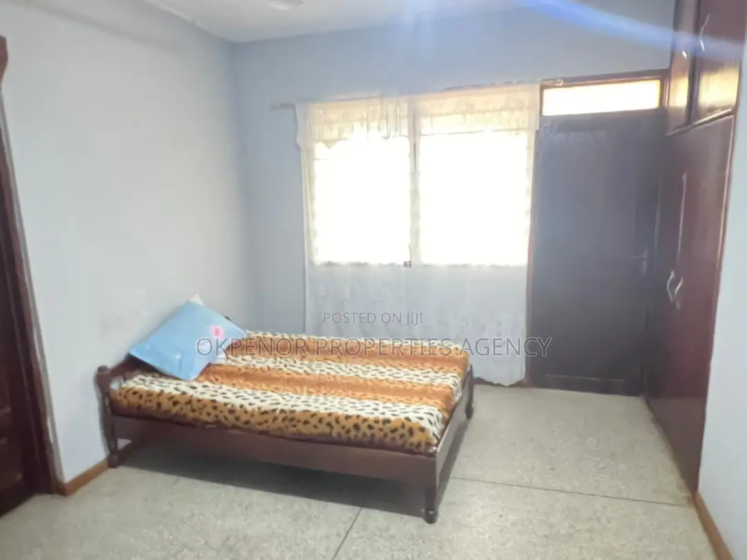 5bdrm House in Teshie-Nungua Estate, Accra Metropolitan for rent