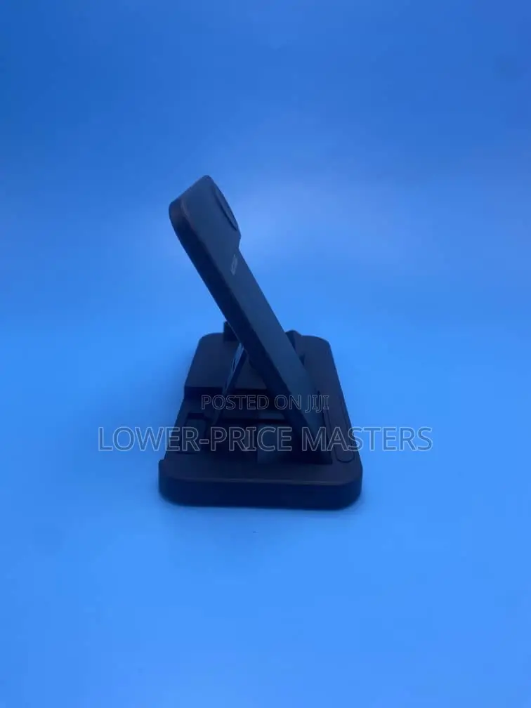 New 4 in 1 Fast Wireless Charger (Phones,Airpods,Apple Etc)