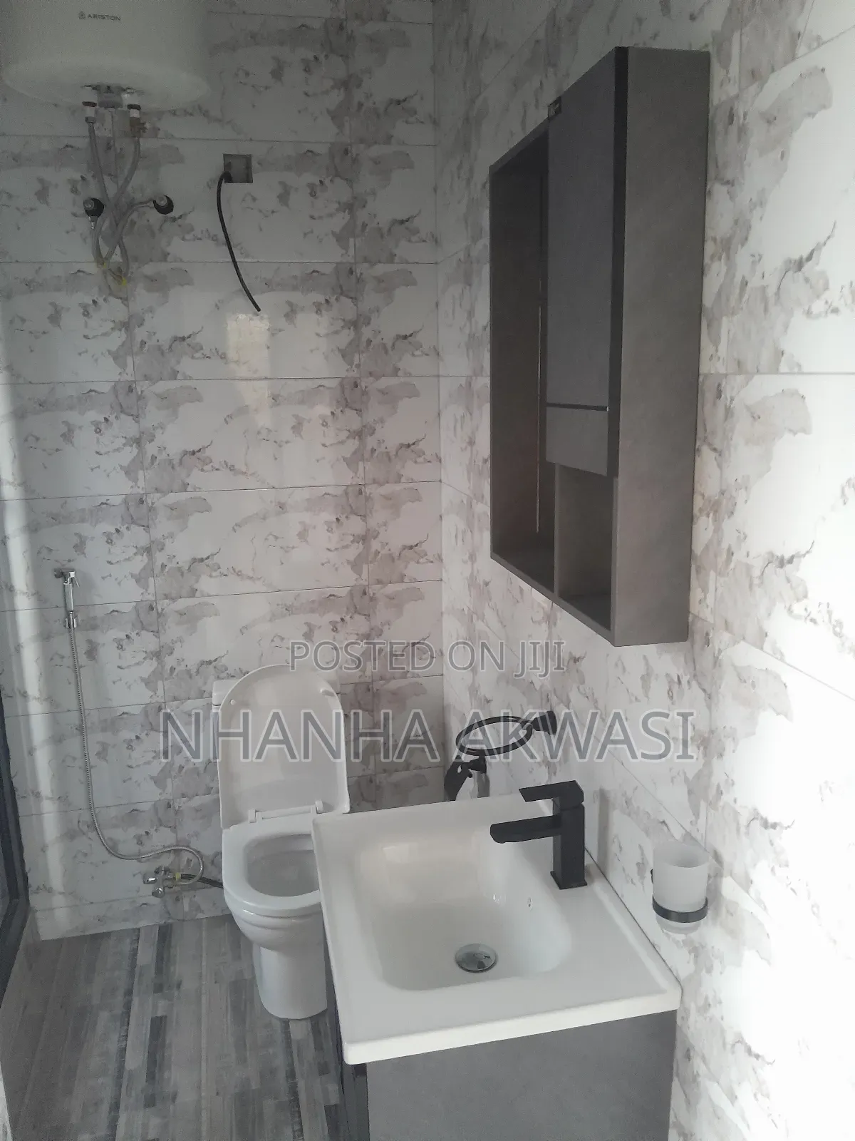 4bdrm House in Lashibi, Tema Metropolitan for rent