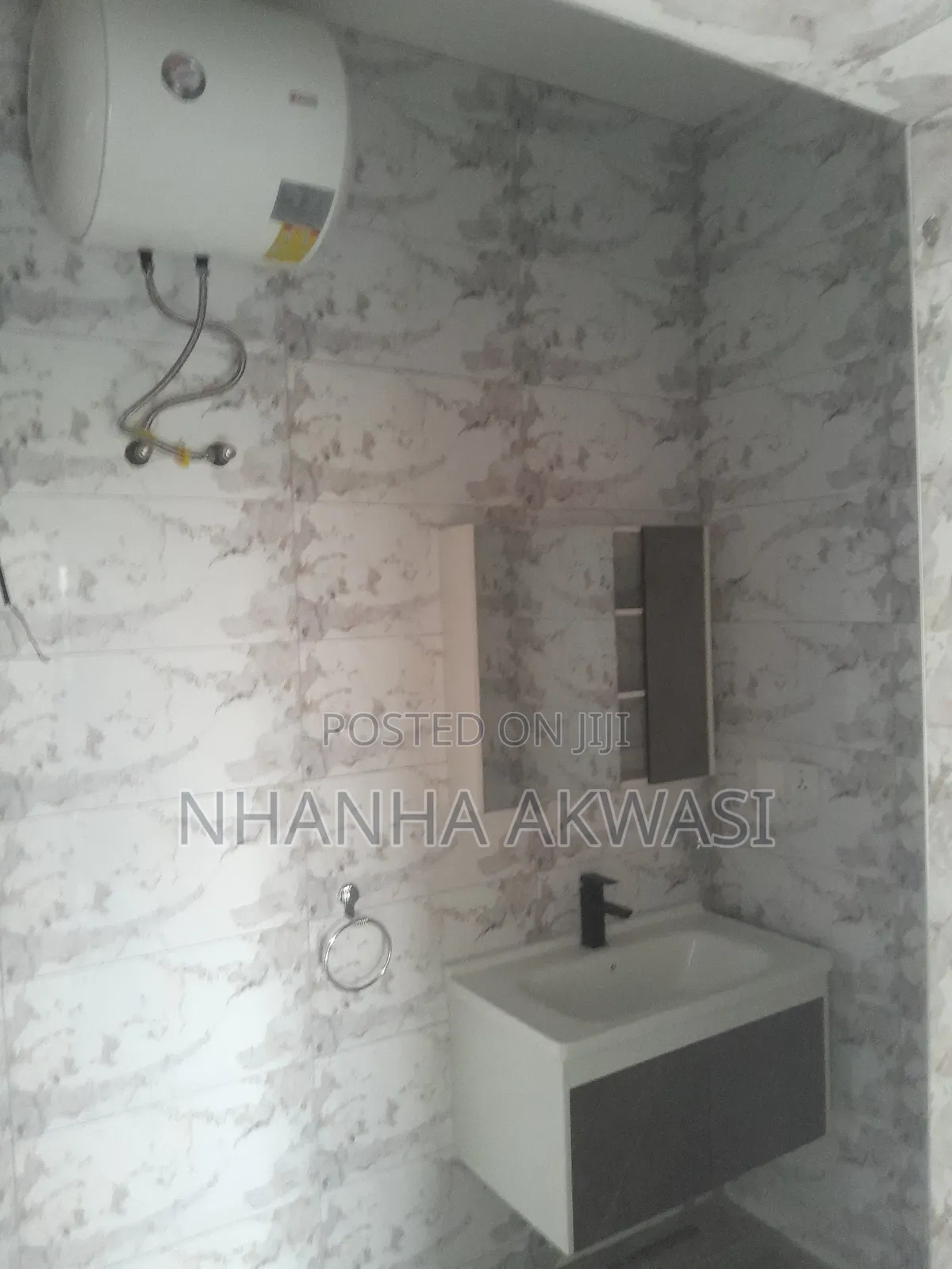 4bdrm House in Lashibi, Tema Metropolitan for rent