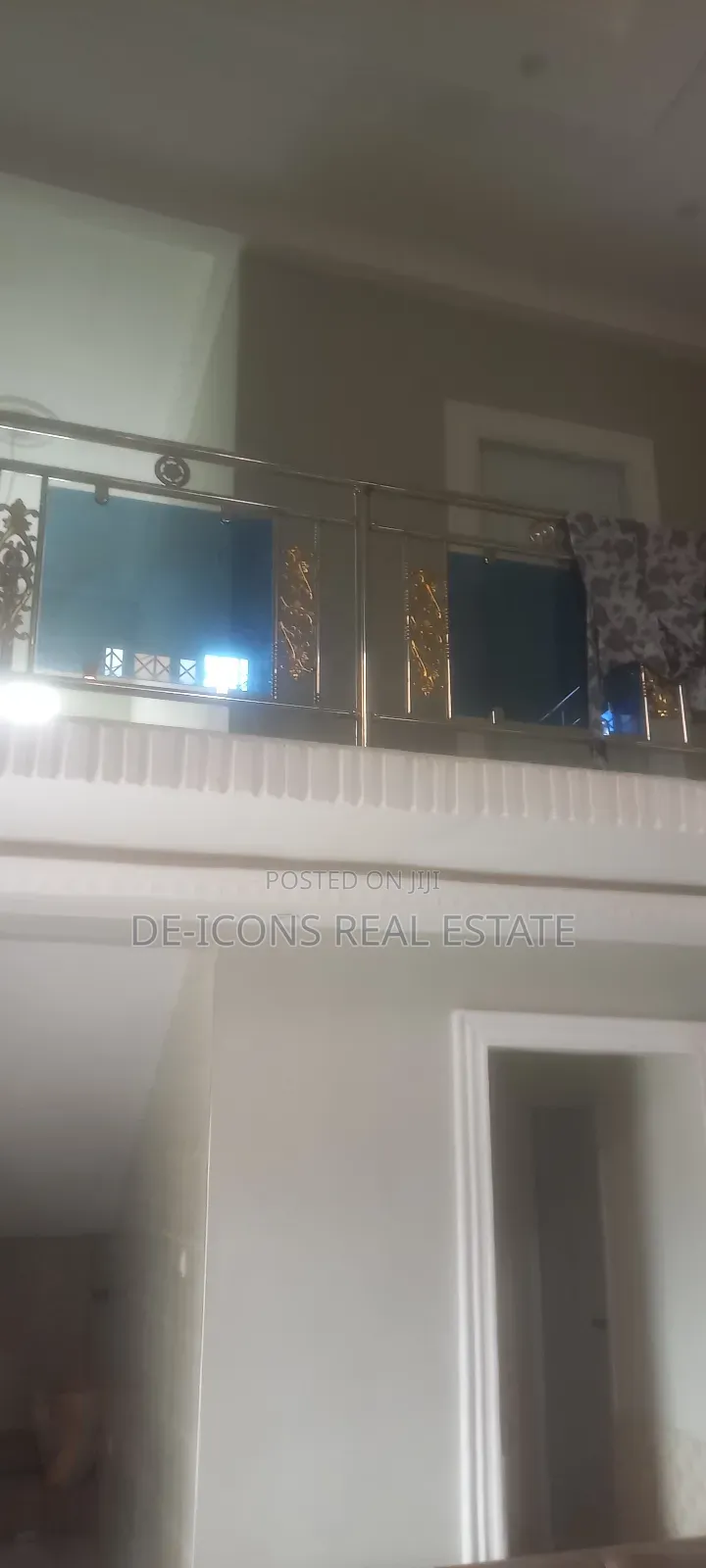 3bdrm Duplex in De-Icons Real Estate, Awutu Senya East Municipal