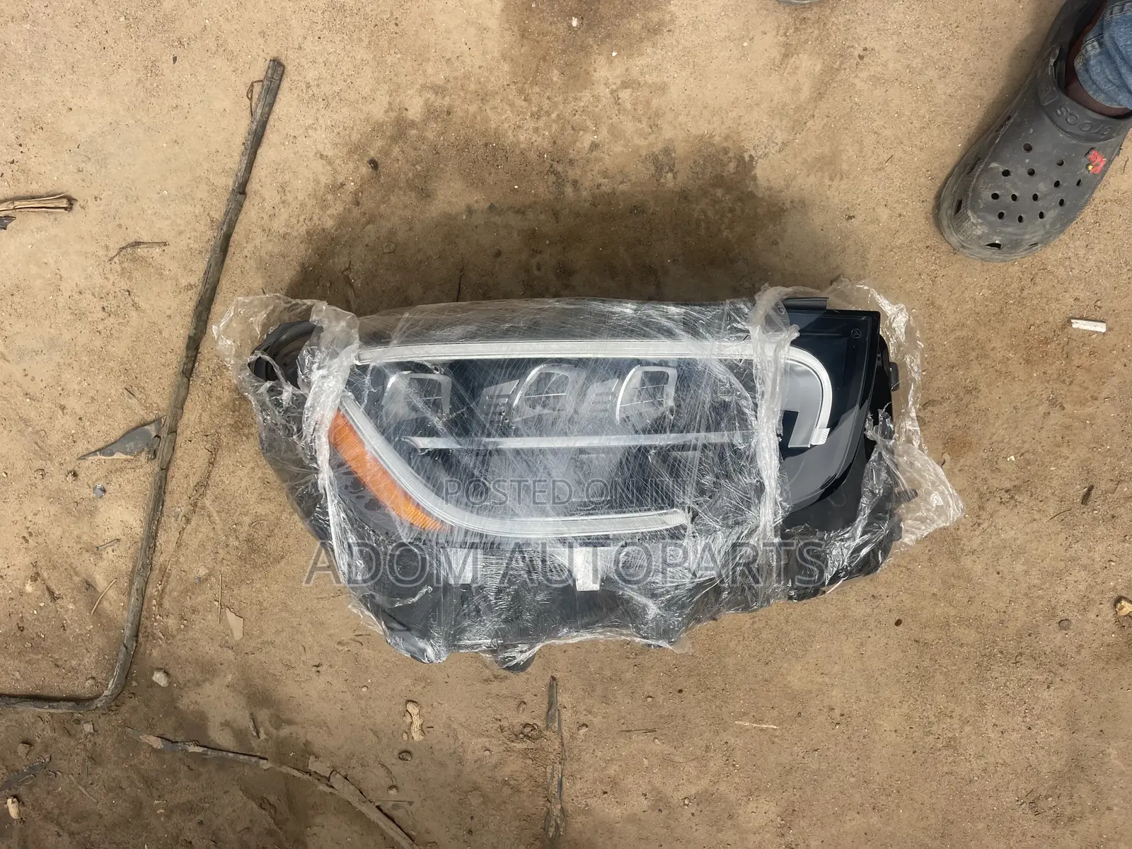 Mercedes Benz GLC 300 Headlight With Booster Charger
