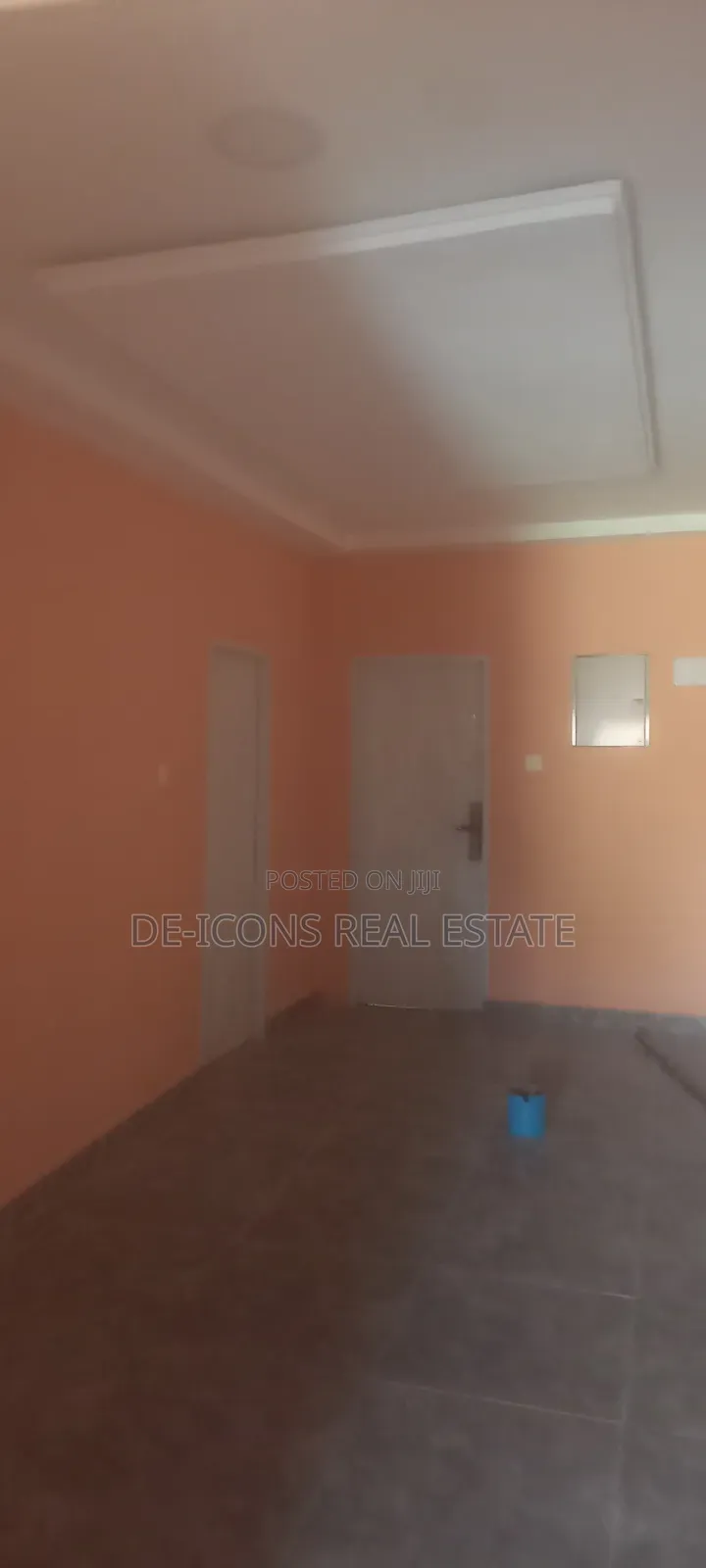 3bdrm Duplex in De-Icons Real Estate, Awutu Senya East Municipal