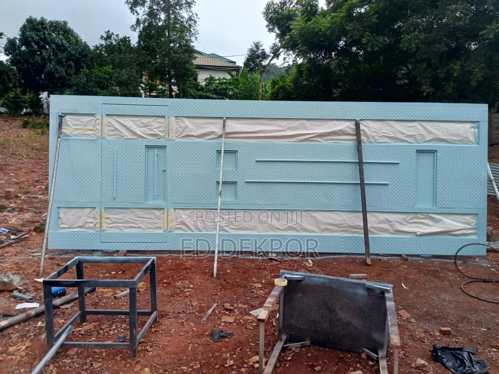 Modern Metal Gate