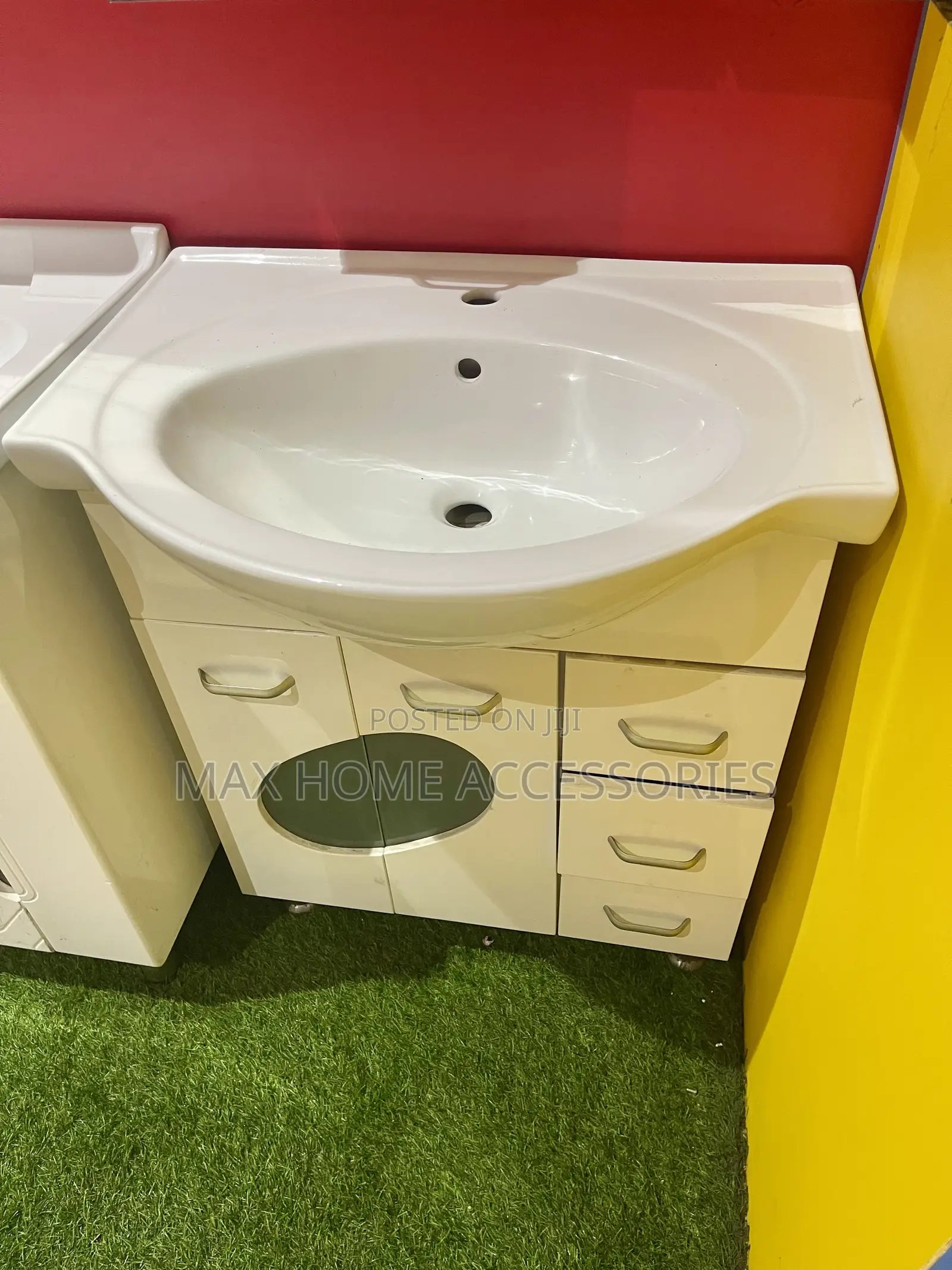 Vanity Basin