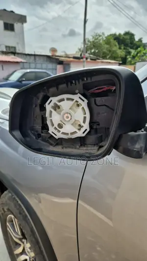 Toyota Fortuner 2012-2018 Mirror Glass