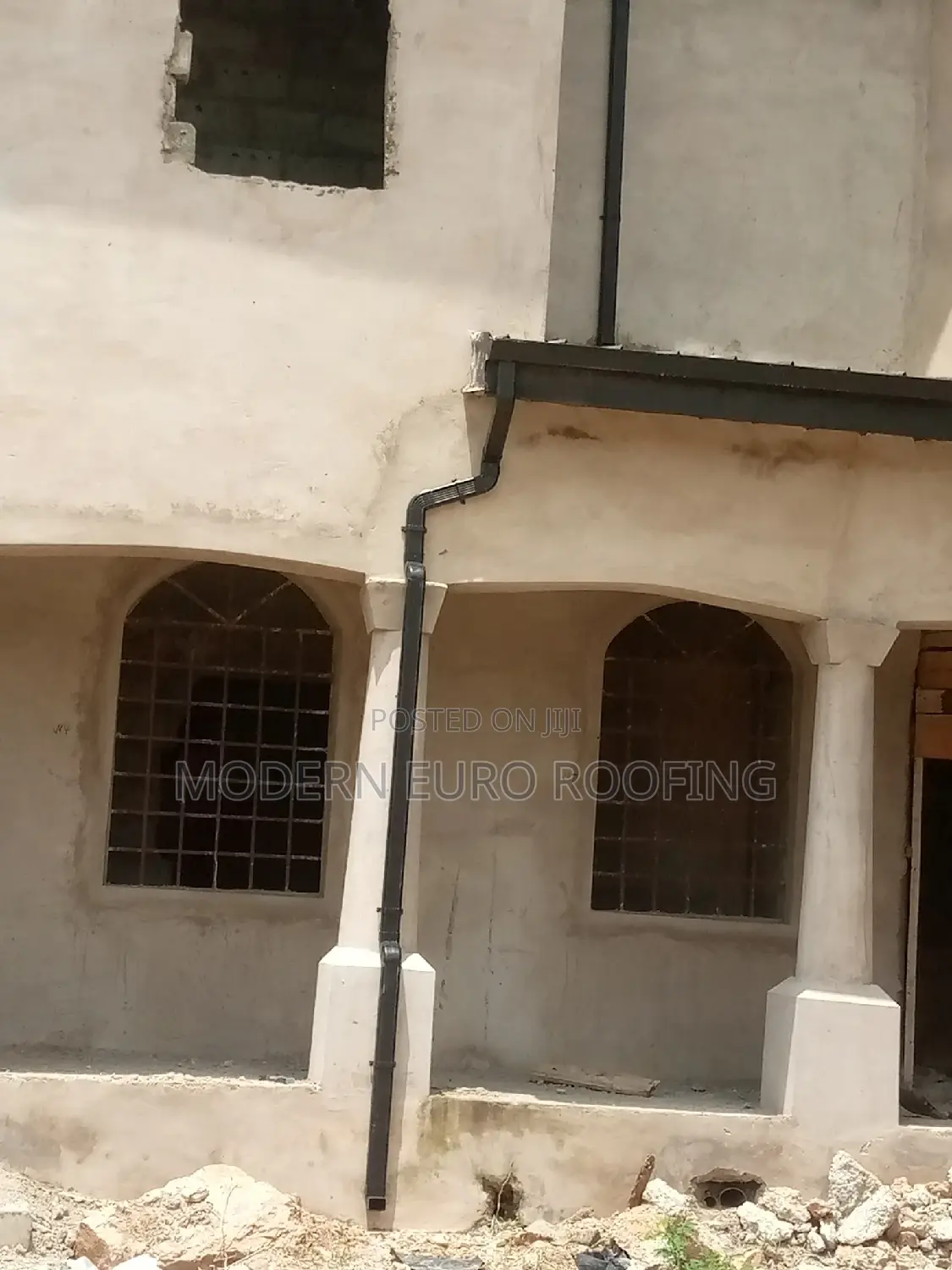 Black PVC Rain Gutter and Down Pipe