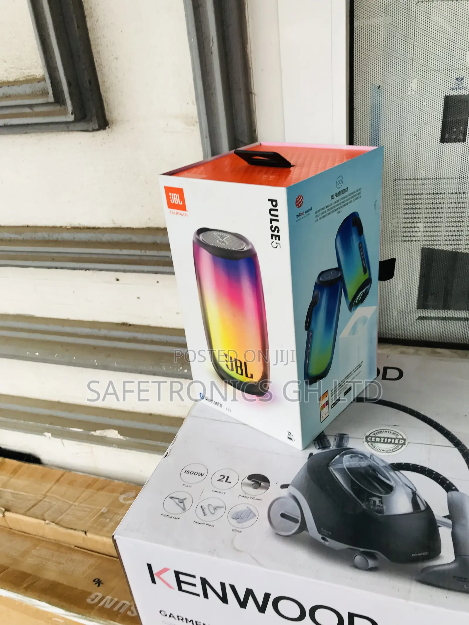 Bluetooth Pulse 5 (Black) Bluetooth Wireless JBL Speaker. 