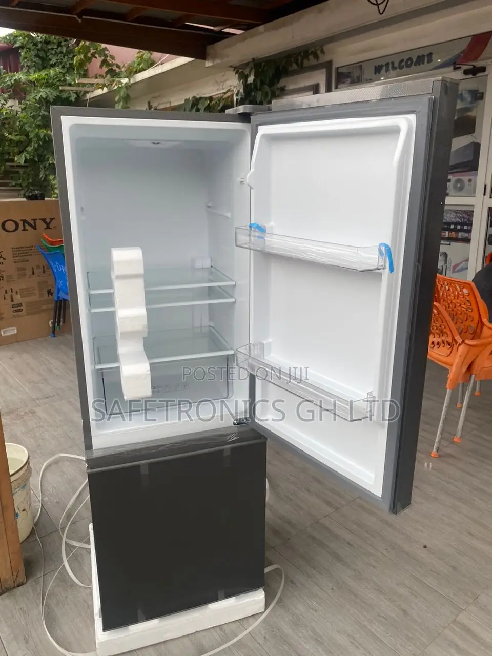 Fabulous 162L Bottomfreezer (Gray) Doubledoor TCL F163BF 
