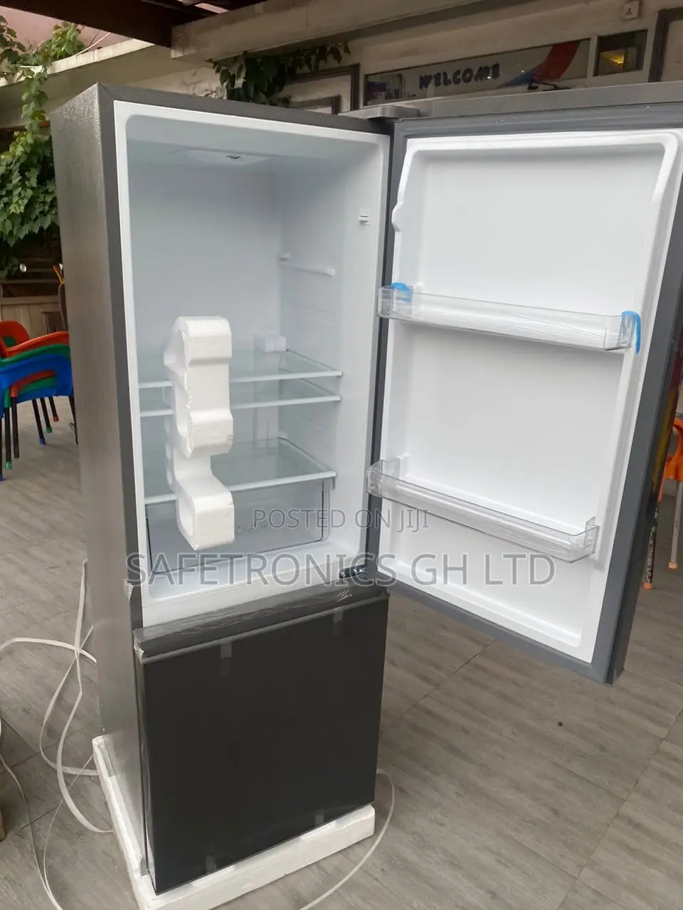 Valuable TCL F163BF Doubledoor Doubledoor (Gray) Fridge 