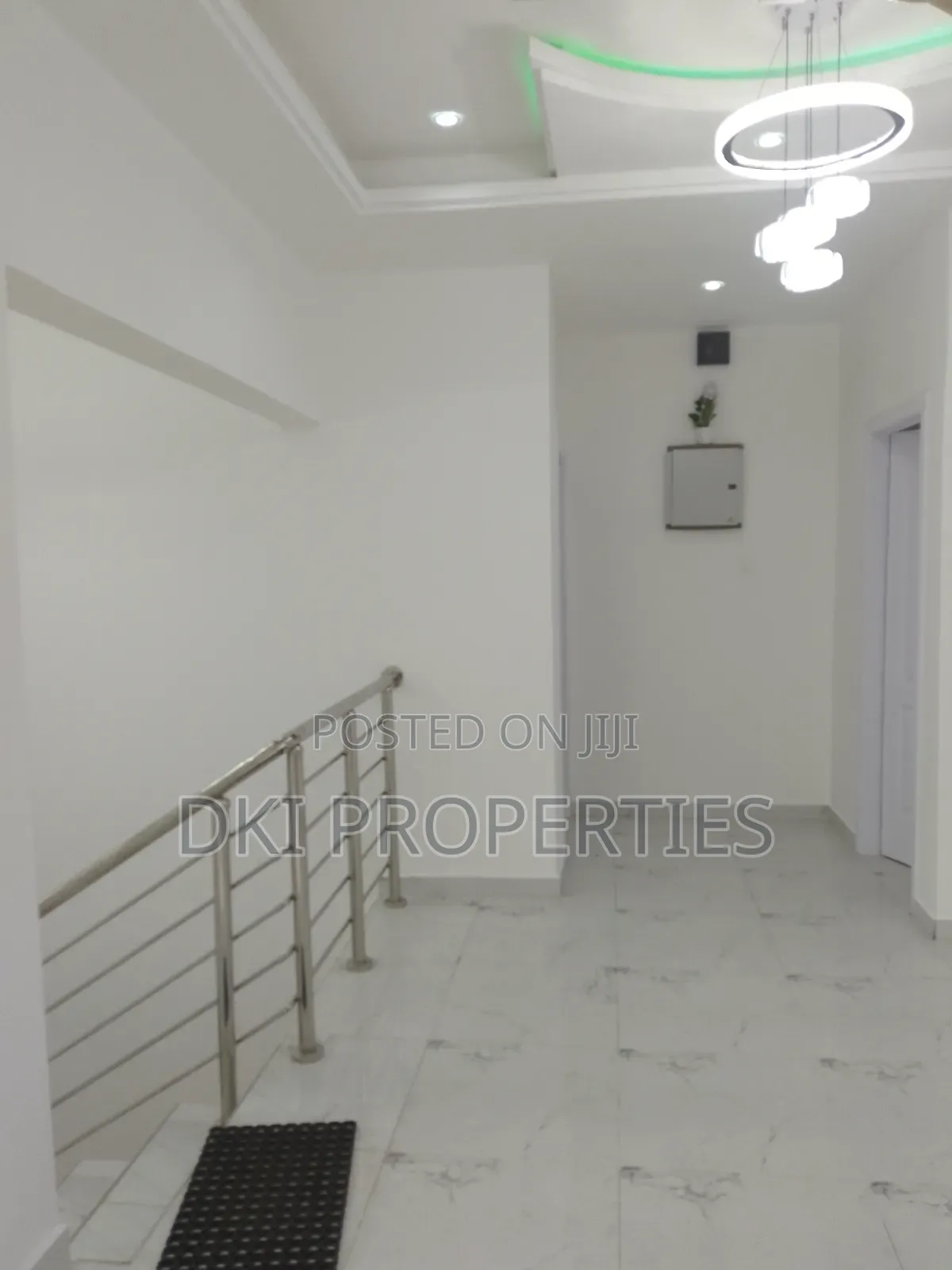 3bdrm House in Dki Properties, Adenta for sale