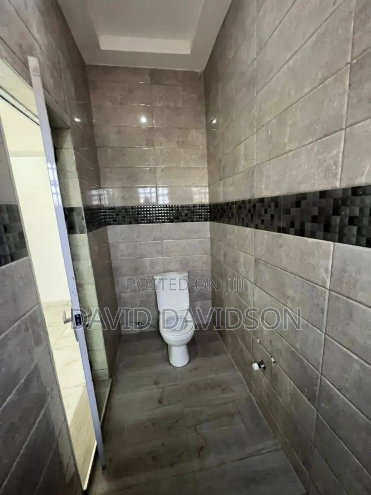 3bdrm House in 3 Bedroom House, Tema Metropolitan for sale