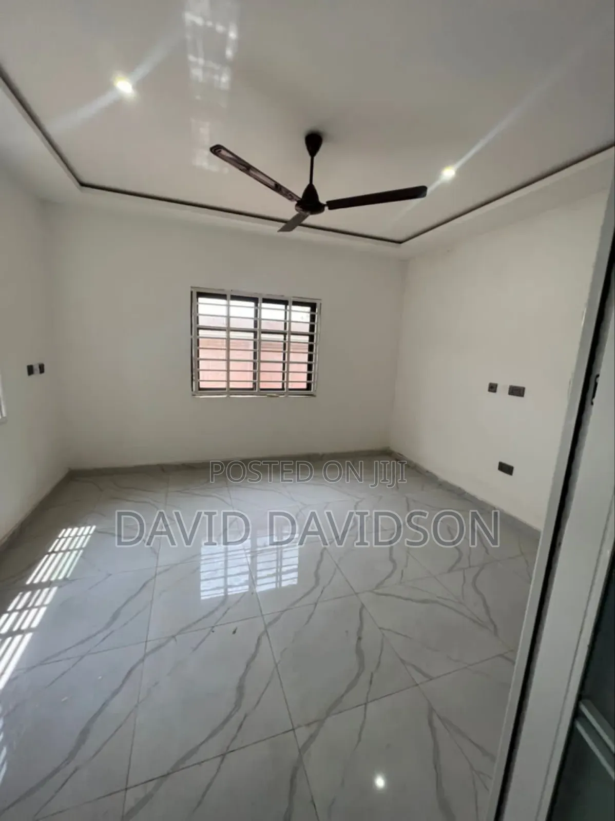 3bdrm House in 3 Bedroom House, Tema Metropolitan for sale