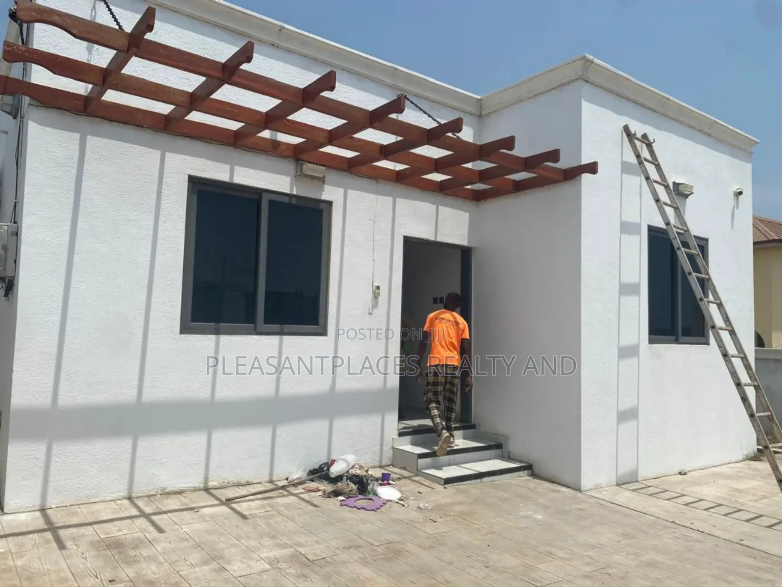 2bdrm House in Pleasantplaces, East Legon for sale