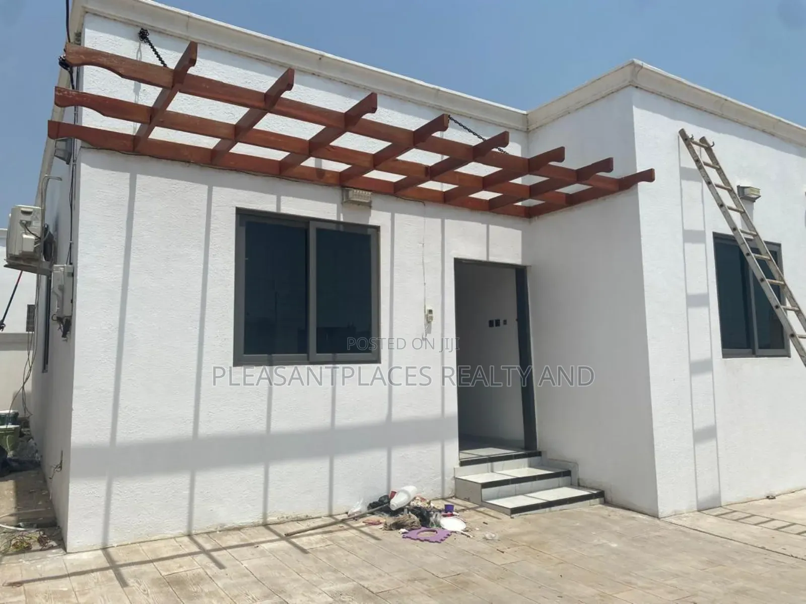 2bdrm House in Pleasantplaces, East Legon for sale