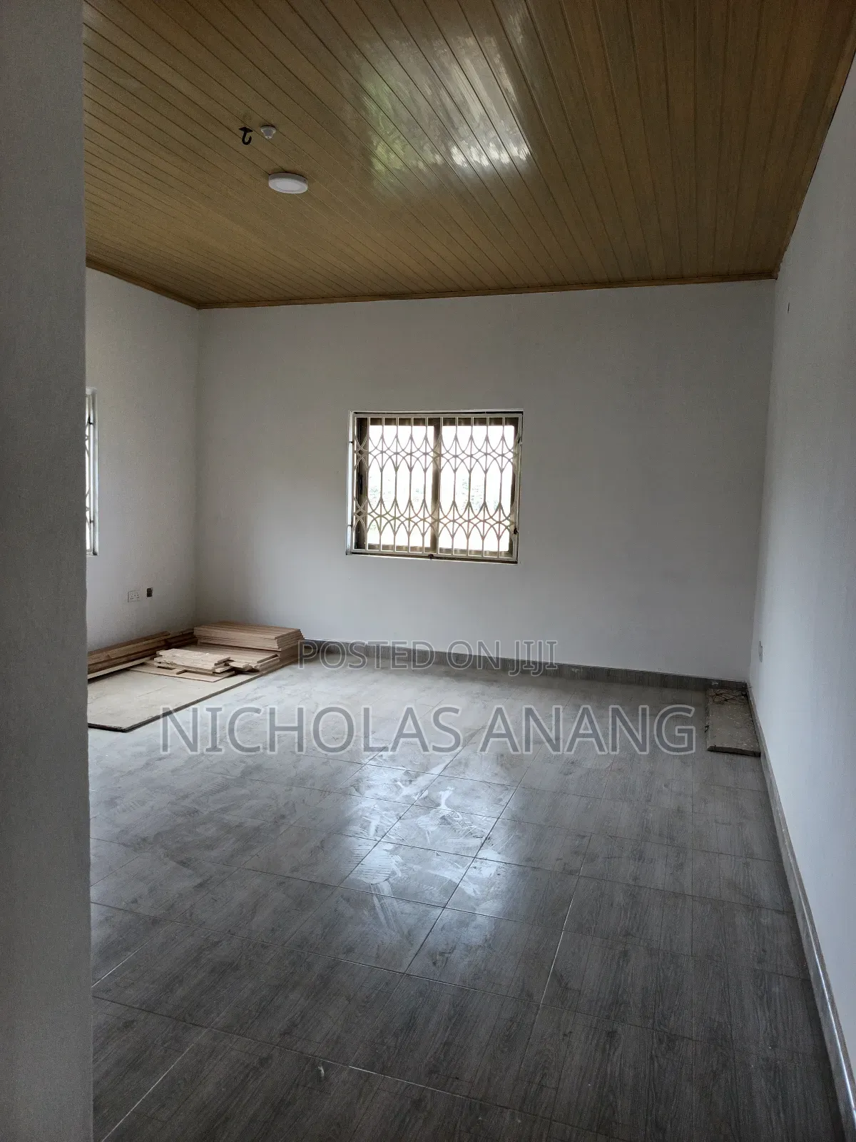 2bdrm Apartment in Dorns Properties, New Town for rent
