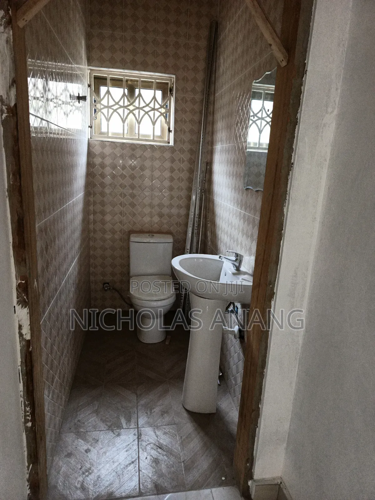 2bdrm Apartment in Dorns Properties, New Town for rent