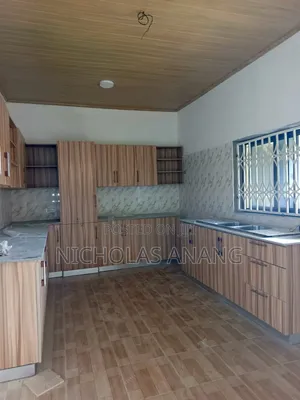 2bdrm Apartment in Dorns Properties, New Town for rent