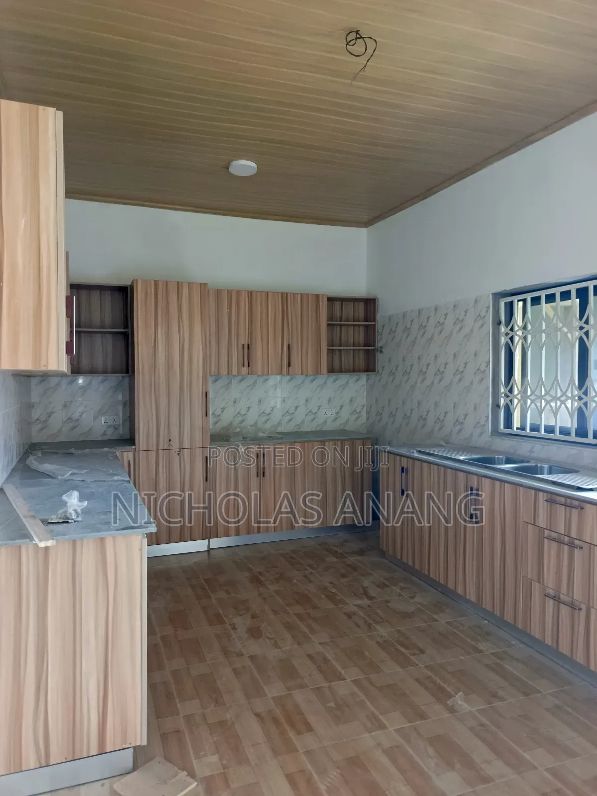 2bdrm Apartment in Dorns Properties, New Town for rent