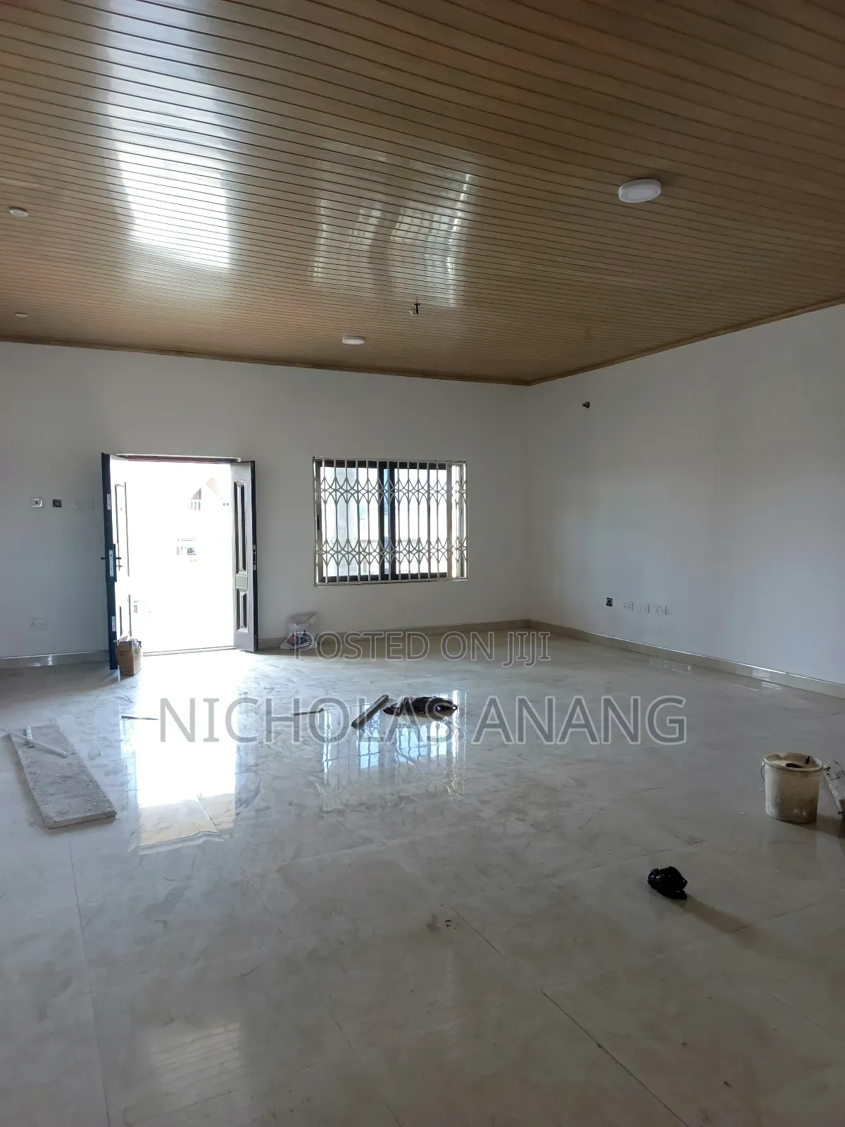 2bdrm Apartment in Dorns Properties, New Town for rent