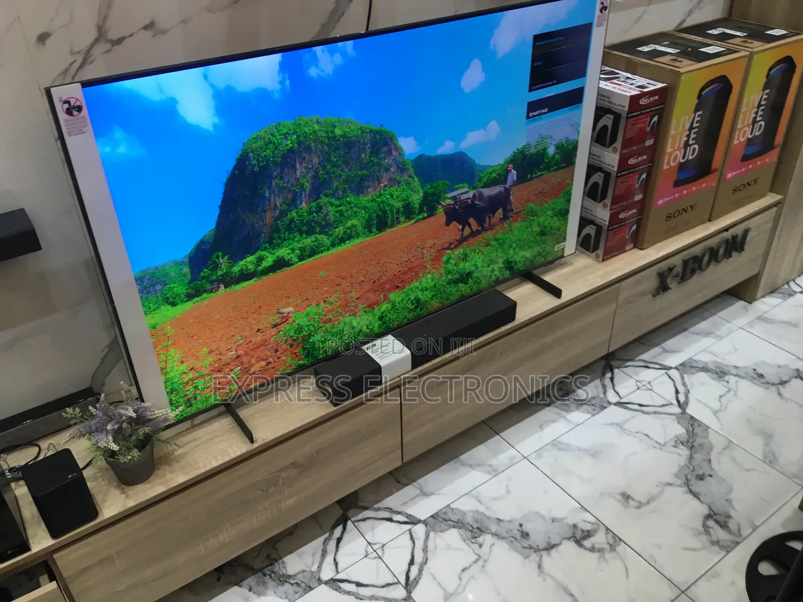 Series 7 2023 Model Samsung UHD Smart 65”Cu7000
