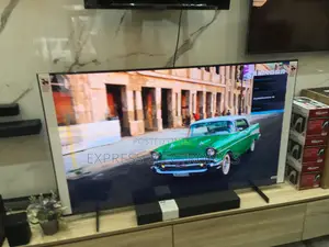 Samsung UHD Smart 65”Cu7000 Slim Television  * 