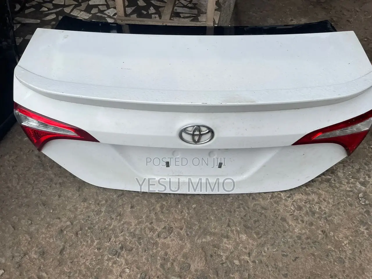 Toyota Corolla 14 Boot