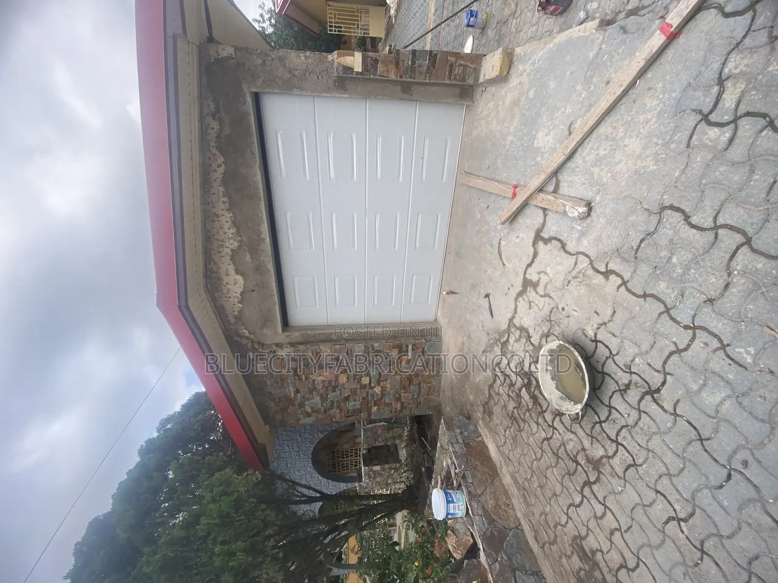 Remote Control Automatic Garage Doors