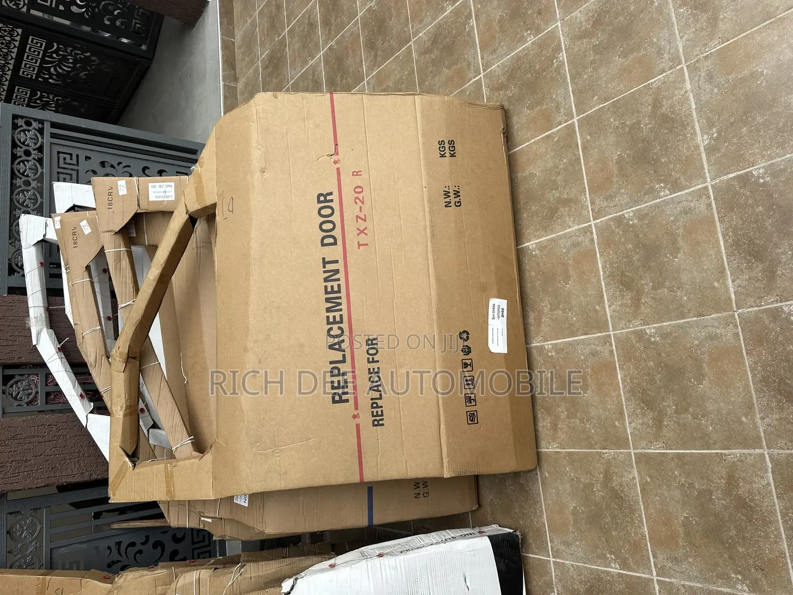 Ford Explorer 2022 Empty Door Front Right