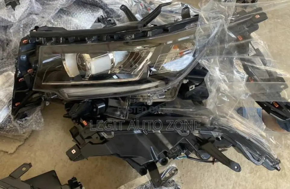 Land Cruiser Prado Headlight