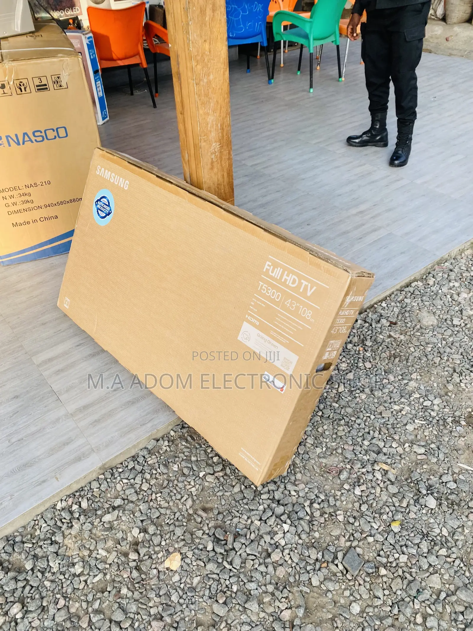 High Quality Samsung 43T5300 43 Inch HD Smart Television.