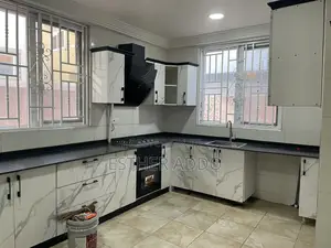 4bdrm Duplex in East Legon for rent