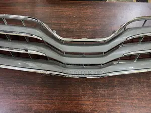 Toyota Camry 2010 Top Grille