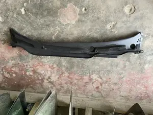 Honda CR-V 2018 Wiper Panel