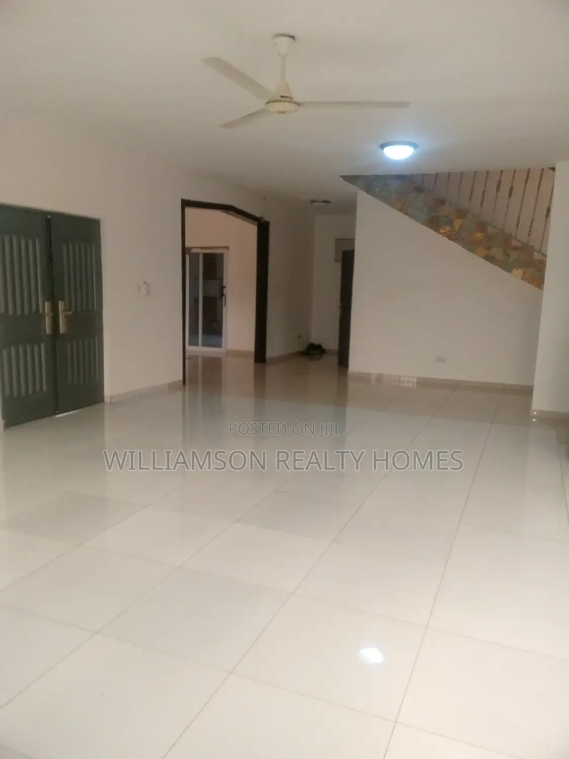 4bdrm Duplex in Community 20 Estate, Spintex for rent