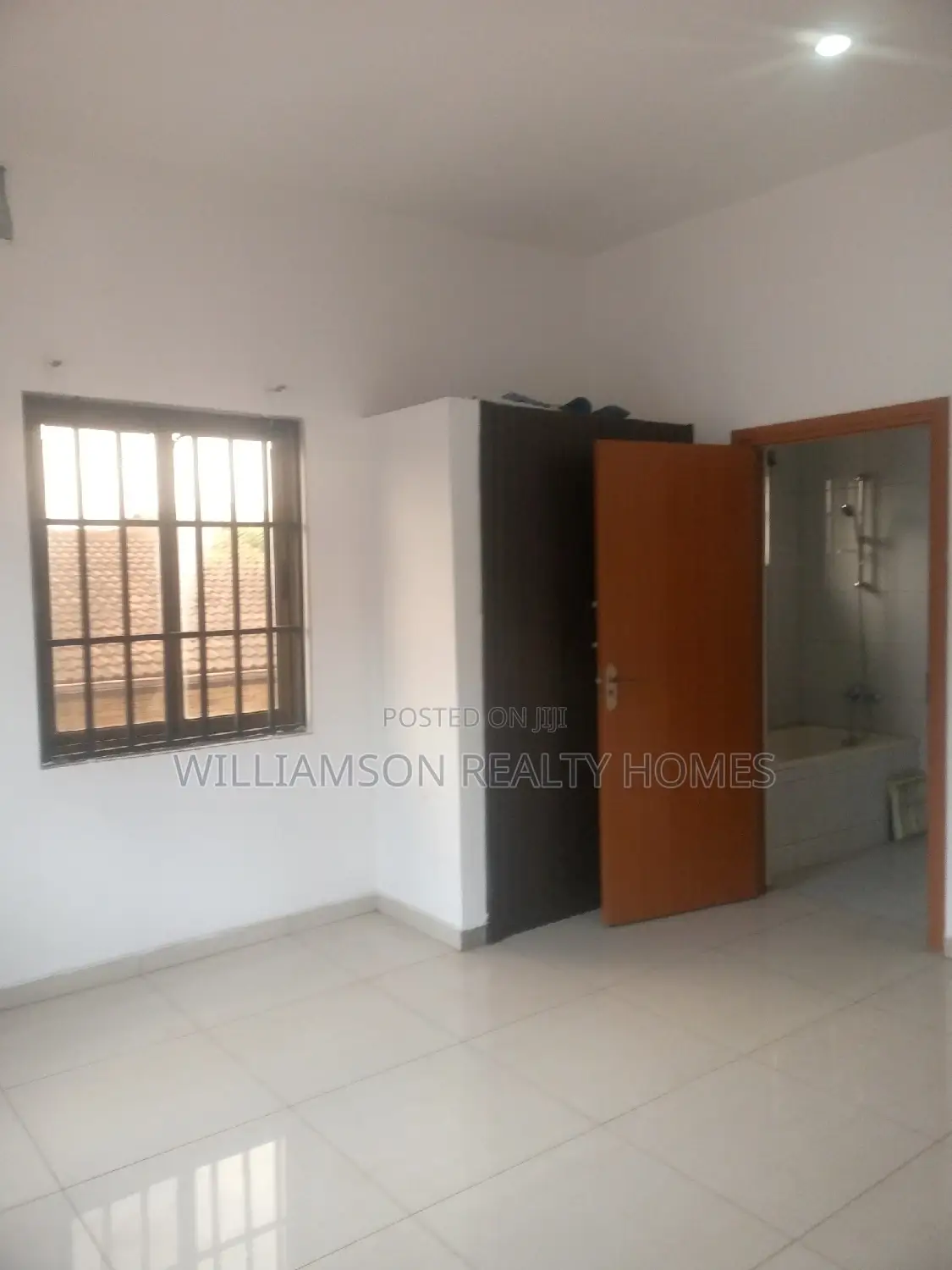 4bdrm Duplex in Community 20 Estate, Spintex for rent