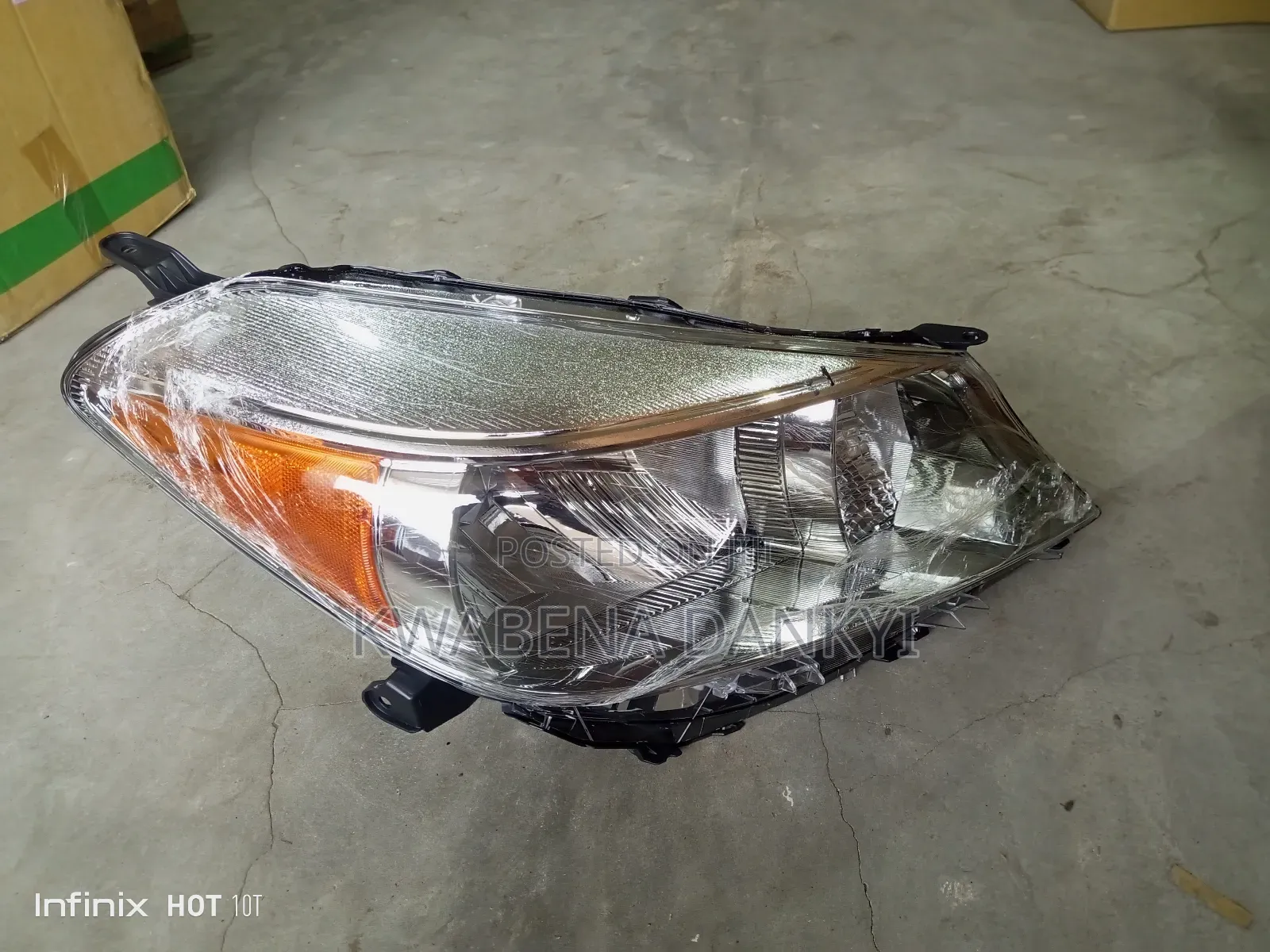Toyota Yaris Head Light 2012