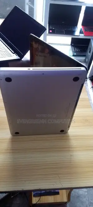 Laptop Apple MacBook 6GB Intel HDD 500GB