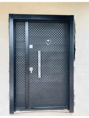 A Dope One and Half Door With All Accessories