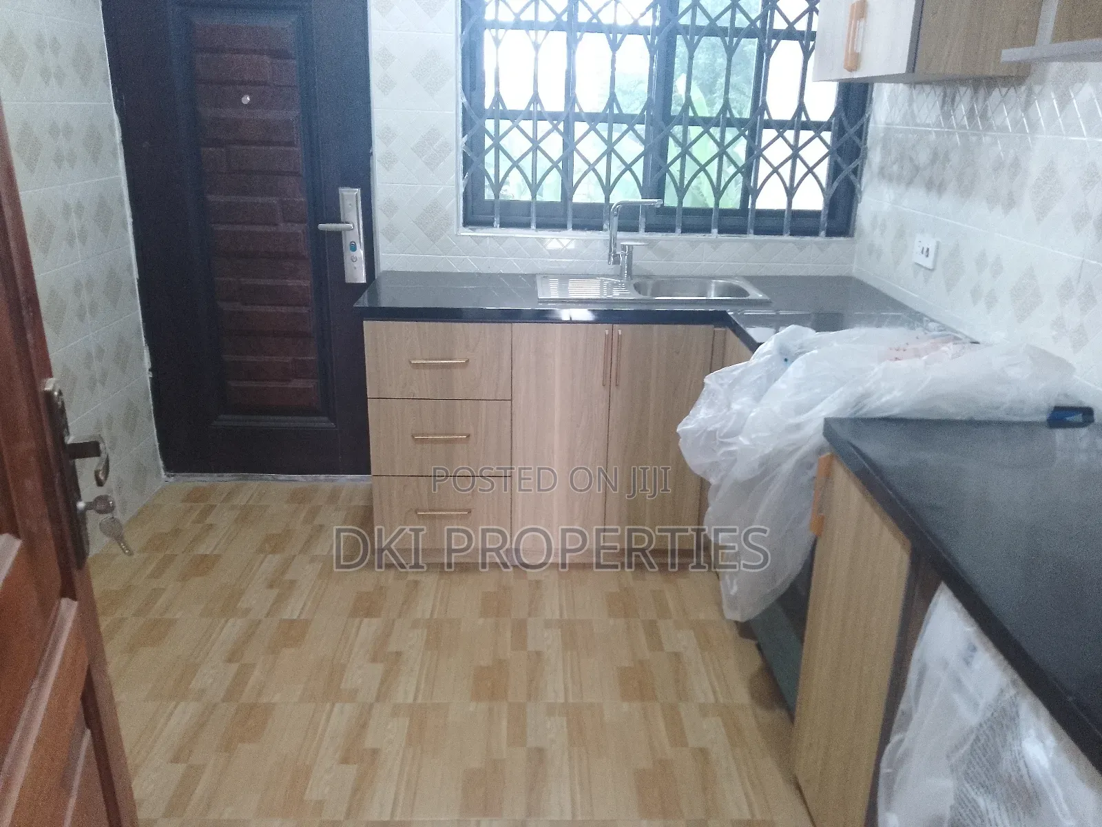 2bdrm Apartment in Dki Properties, Adenta for rent