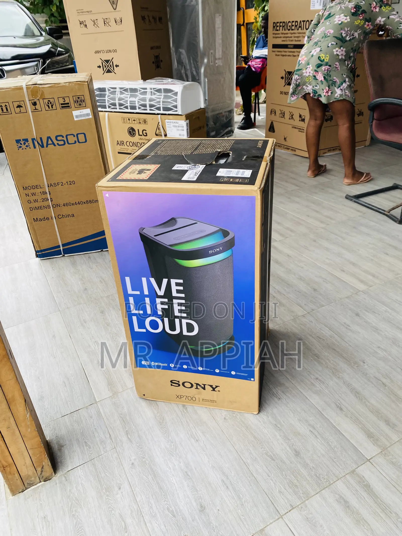 Quality Yet Affordable Sony SRS Xp700 Bluetooth Speaker.