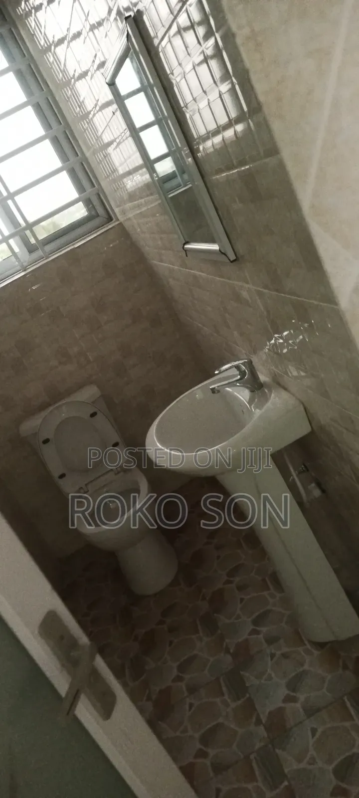 2bdrm Apartment in Dr Roko, Accra Metropolitan for rent