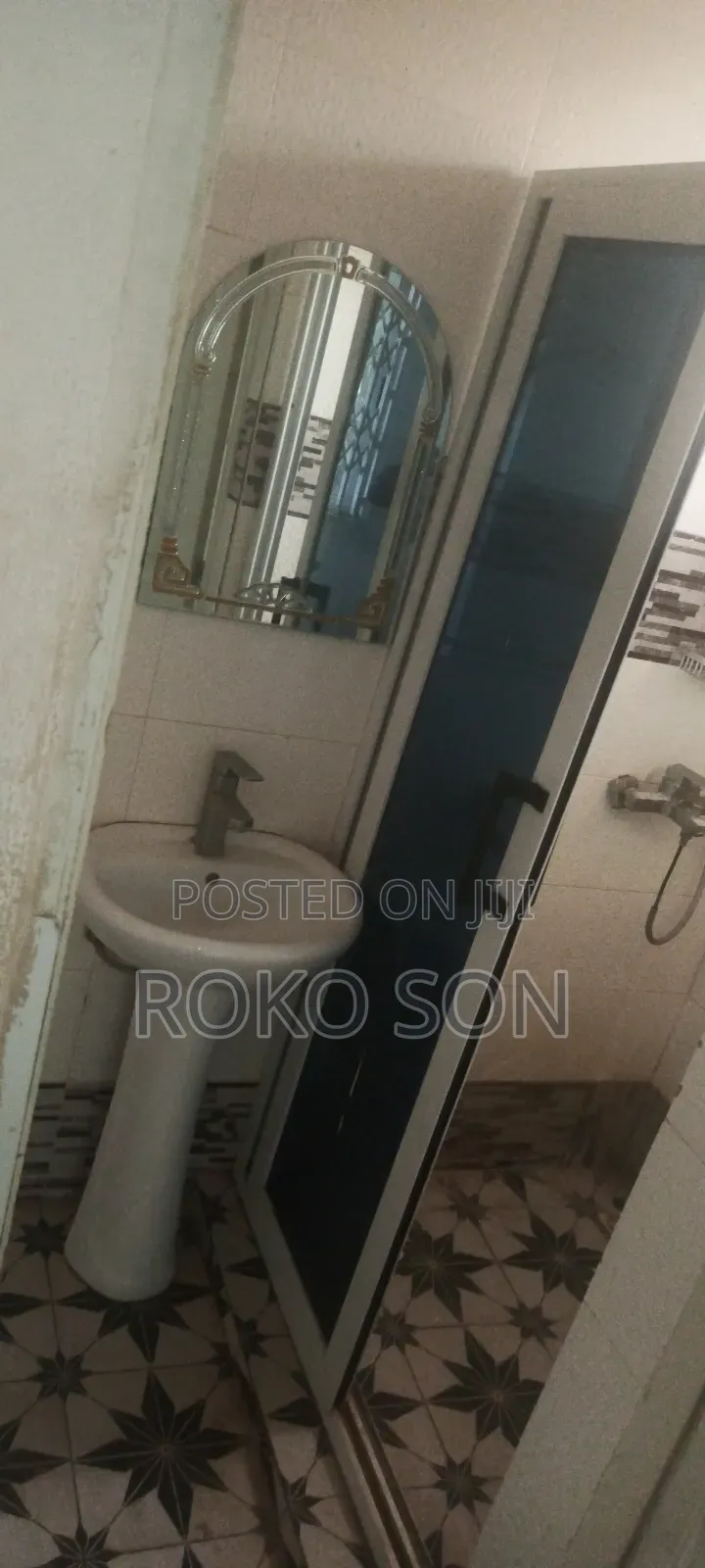 2bdrm Apartment in Dr Roko, Ablekuma for rent